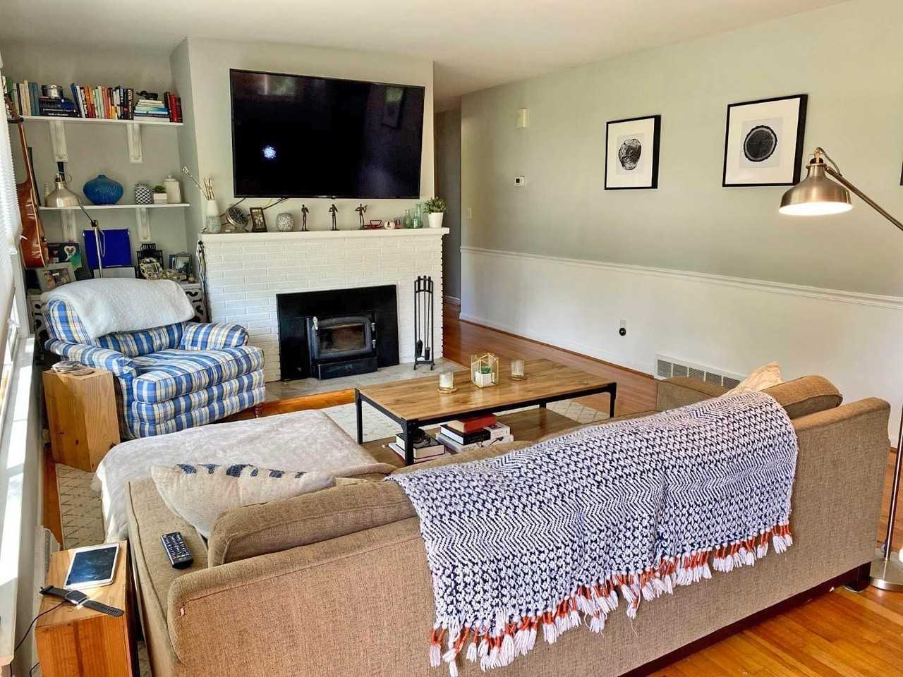 1720 Hanover Rd - Photo 5 of 24
