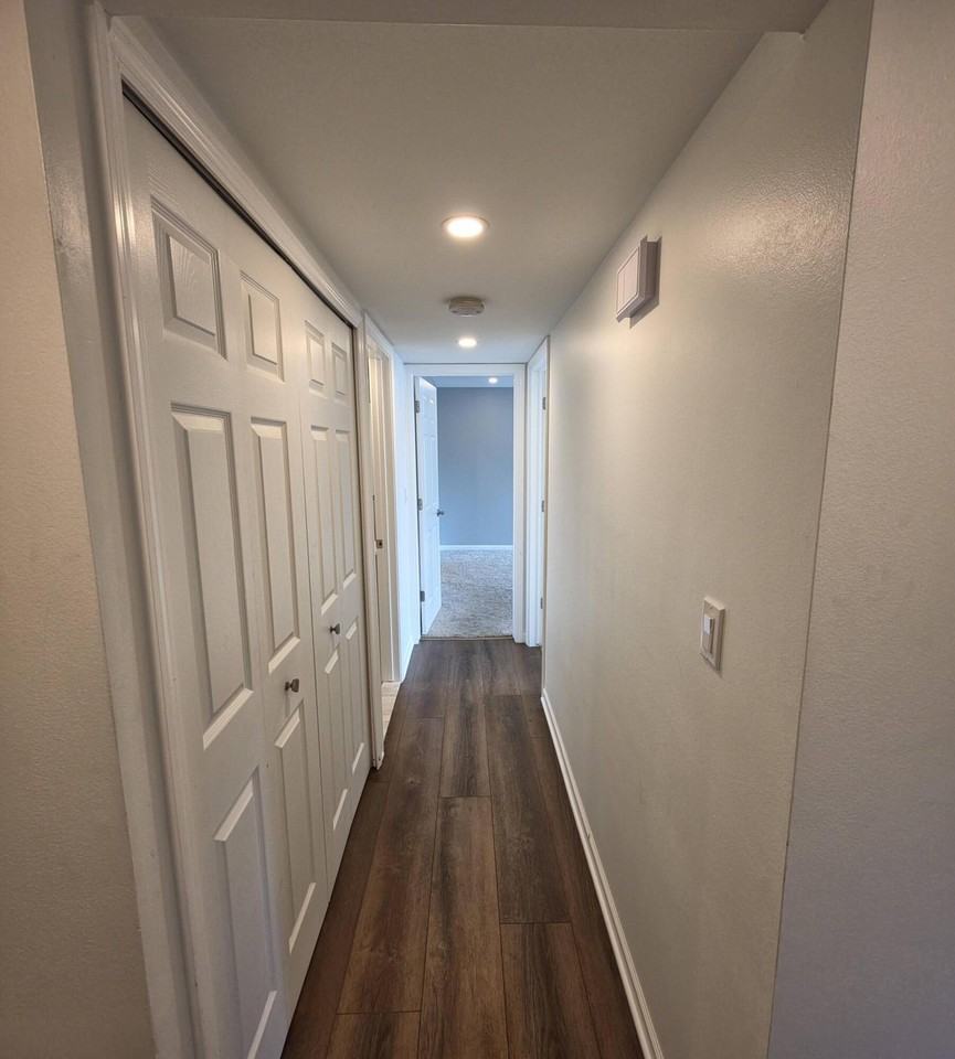 18233 University Park Dr - Photo 4 of 35