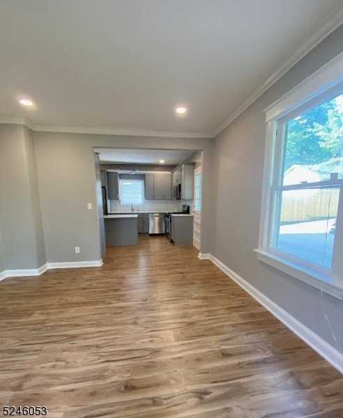 10 Park Rd - Photo 2 of 19