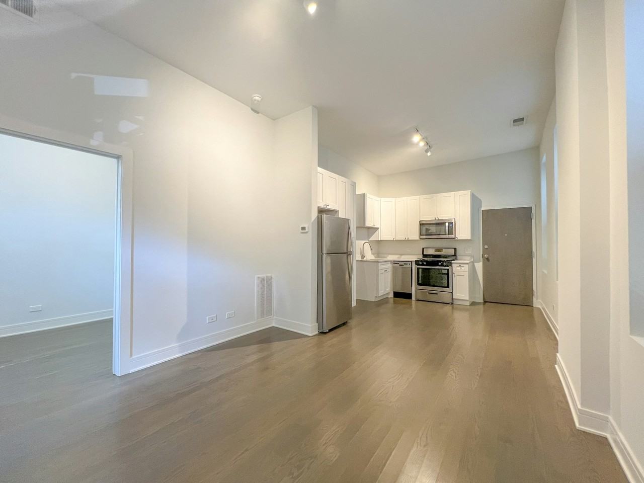 951 West Armitage Avenue, Unit 2R - Photo 6 of 14