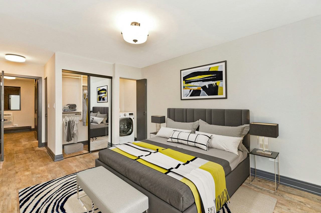 512 West Wrightwood Avenue, Unit 2D - Photo 5 of 8