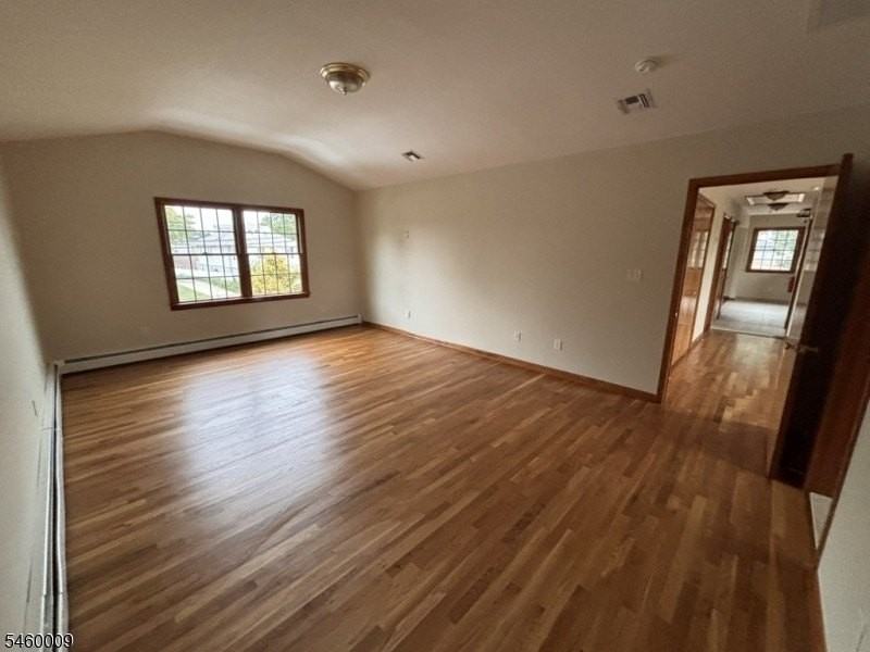 254 Phillips Ave - Photo 5 of 6