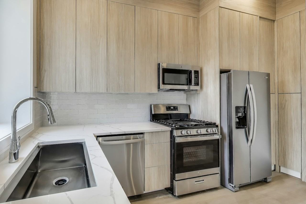 2023 North Drake Avenue, Unit 2N - Photo 2 of 21