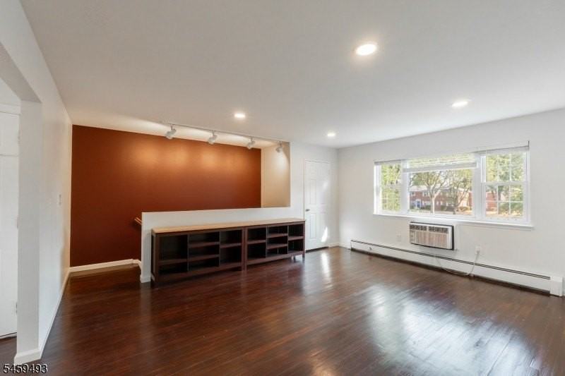 1269 Valley Rd #B - Photo 3 of 14