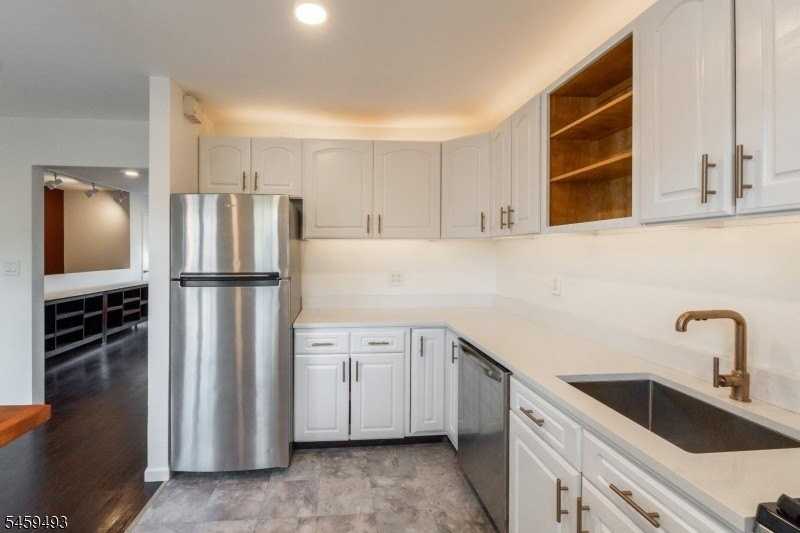 1269 Valley Rd #B - Photo 6 of 14