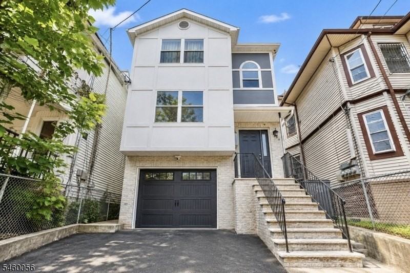 63 Seymour Ave Apt 1st #1