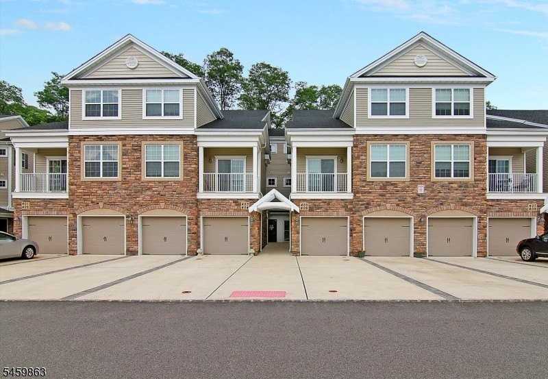 406 Waterview Ct - Photo 4 of 21