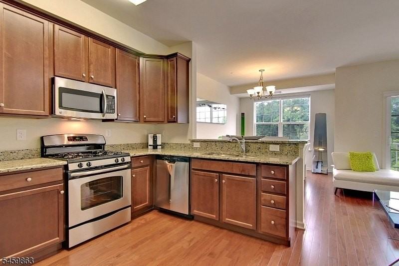 406 Waterview Ct - Photo 7 of 21