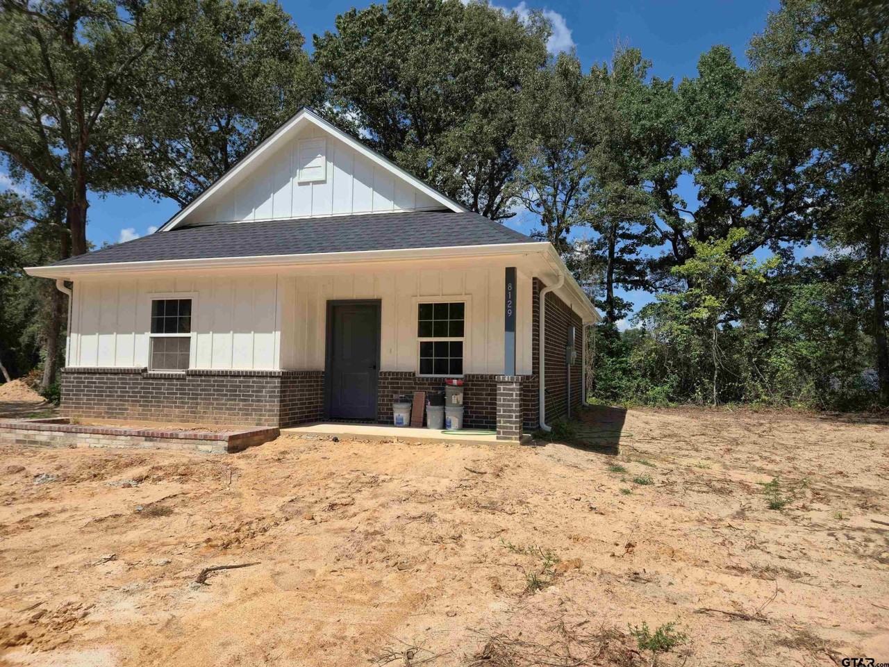 8129 County Road 485 - Photo 2 of 20