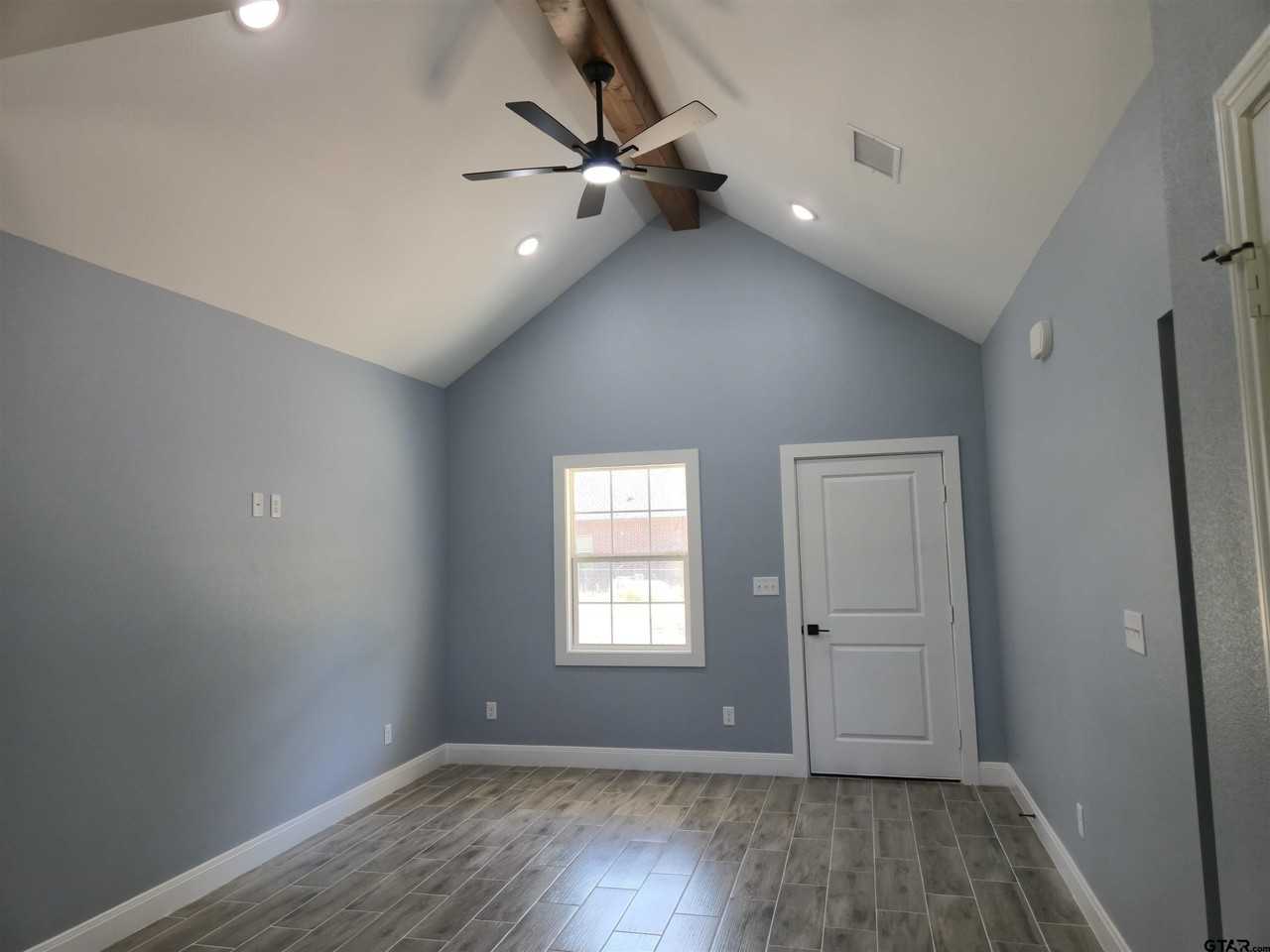 8129 County Road 485 - Photo 3 of 20