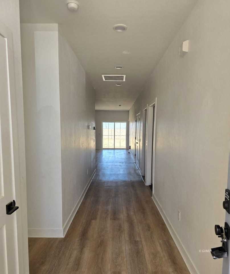 4184 W 11th St #B - Photo 2 of 10