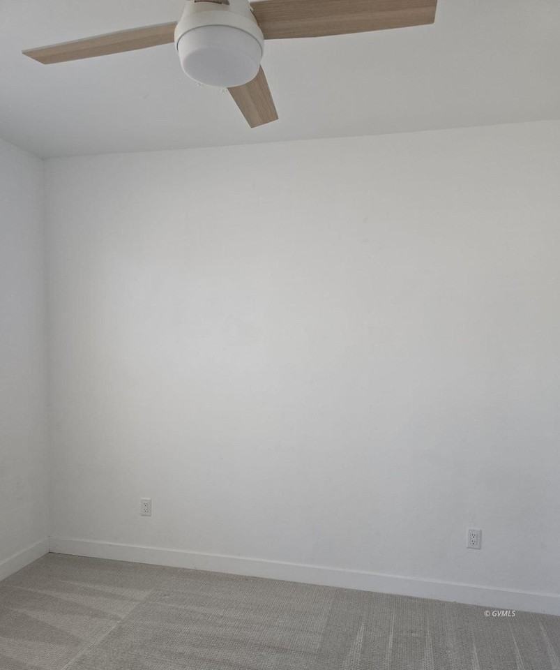 4184 W 11th St #B - Photo 5 of 10