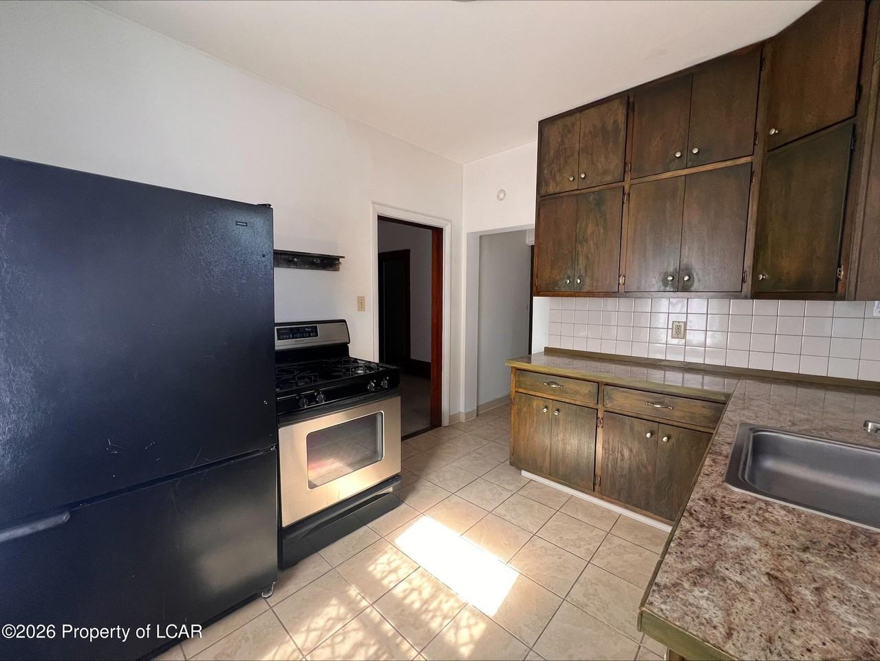 482 Carey Ave #1-2 - Photo 6 of 19