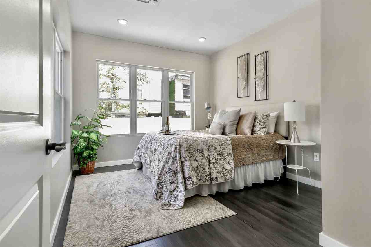 146 Congress St #1 - Photo 7 of 20