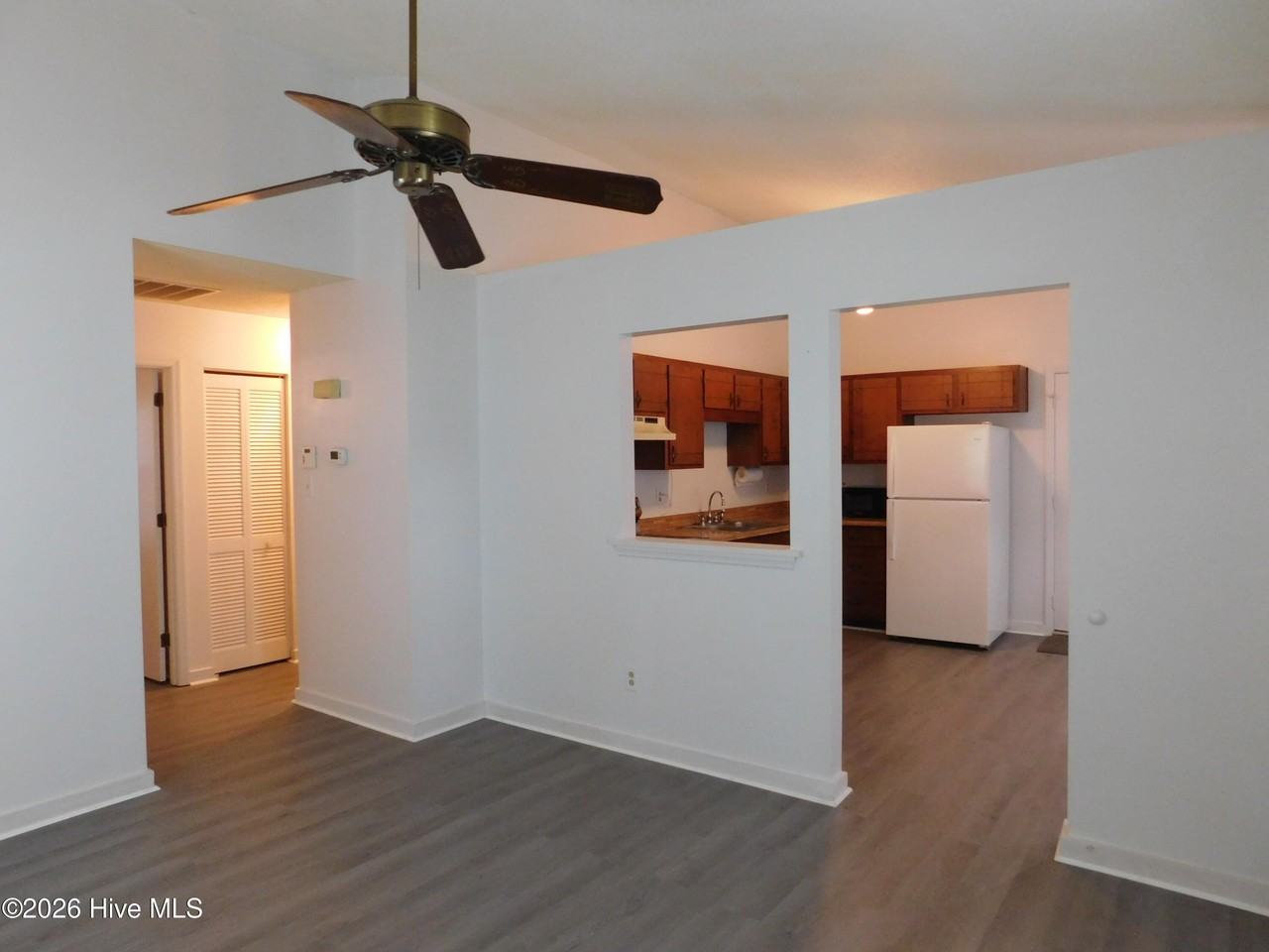 3611 Windy Trl - Photo 3 of 32