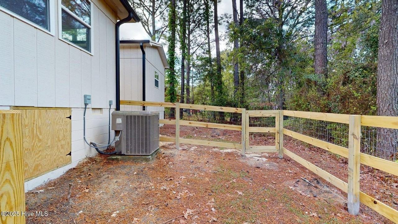 600 S Hardin St - Photo 4 of 50