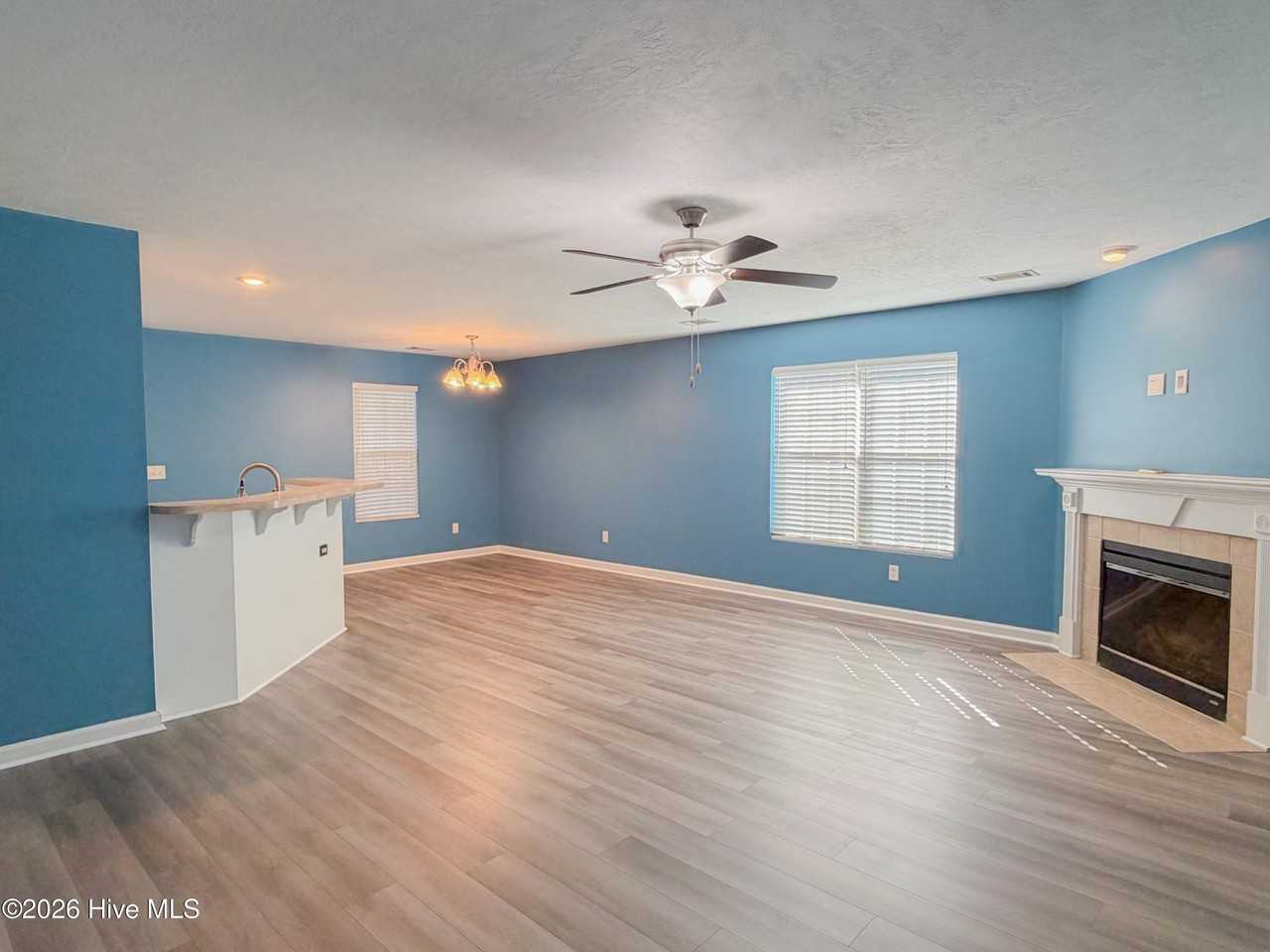 556 Stirling Bridge Rd - Photo 5 of 25