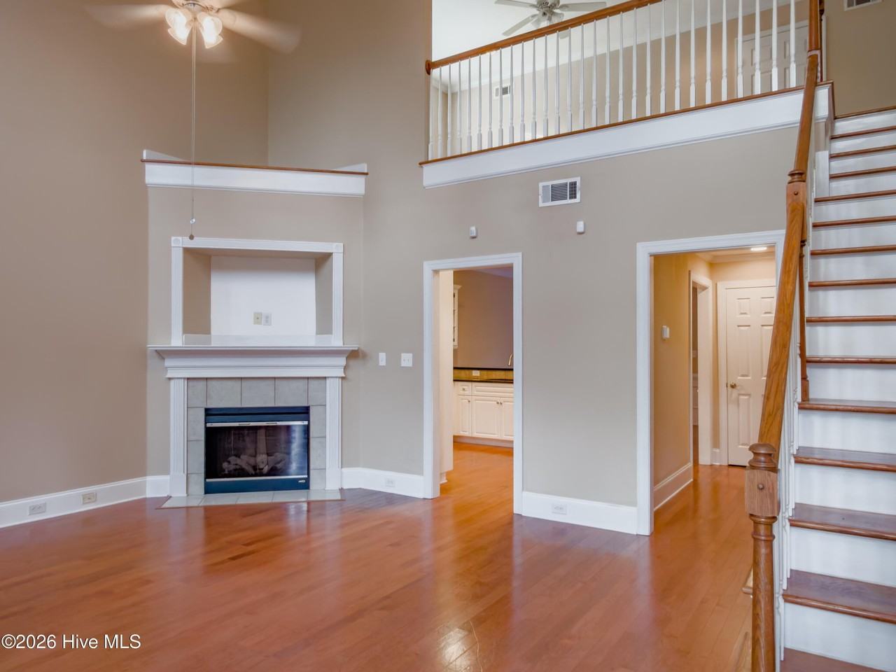 131 Coach Ln - Photo 2 of 28