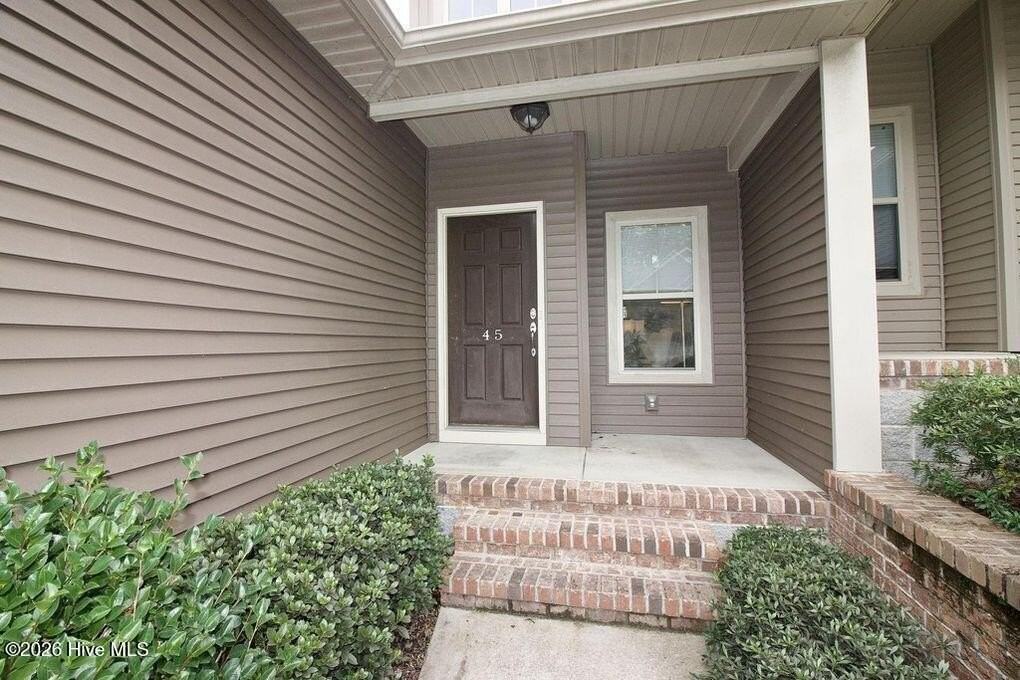 45 Cypress Cir - Photo 2 of 32