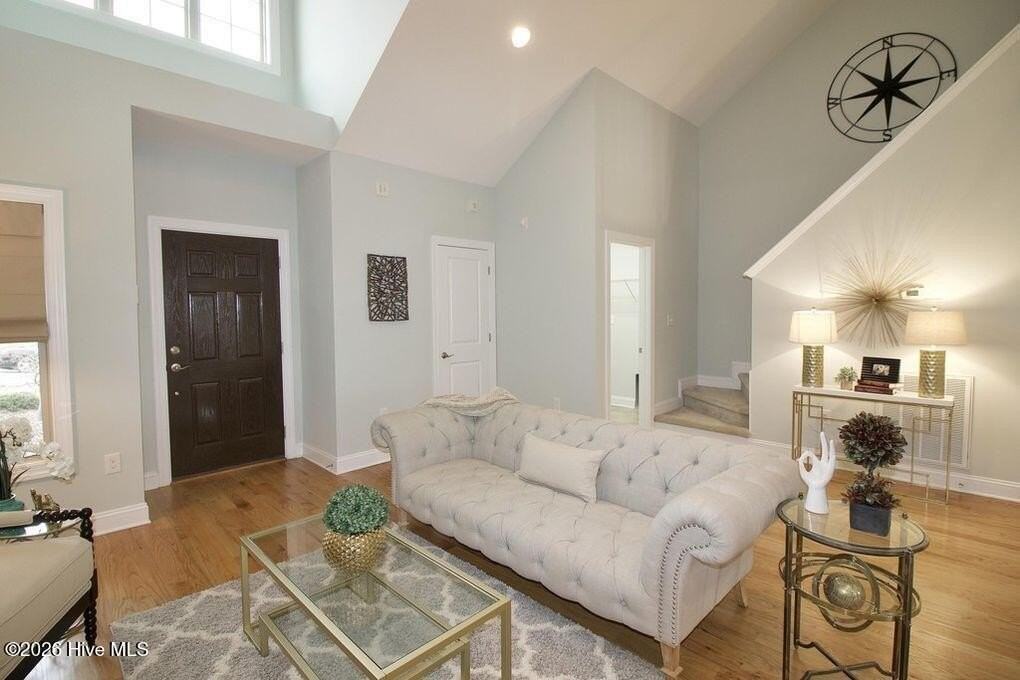 45 Cypress Cir - Photo 4 of 32