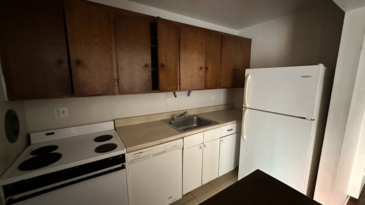 Hawthorne (425) - Photo 6 of 13