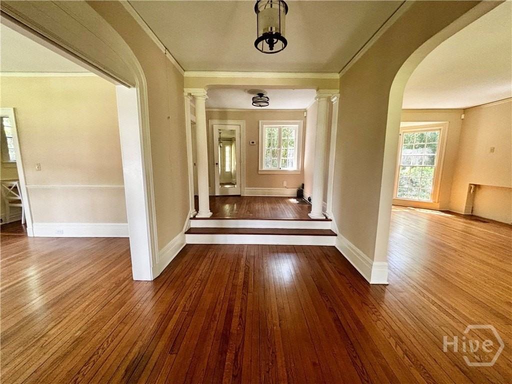 315 E 45th St - Photo 5 of 28