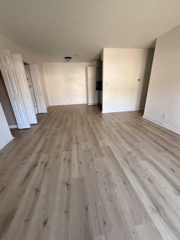 3 27th St #109 - Photo 2 of 7