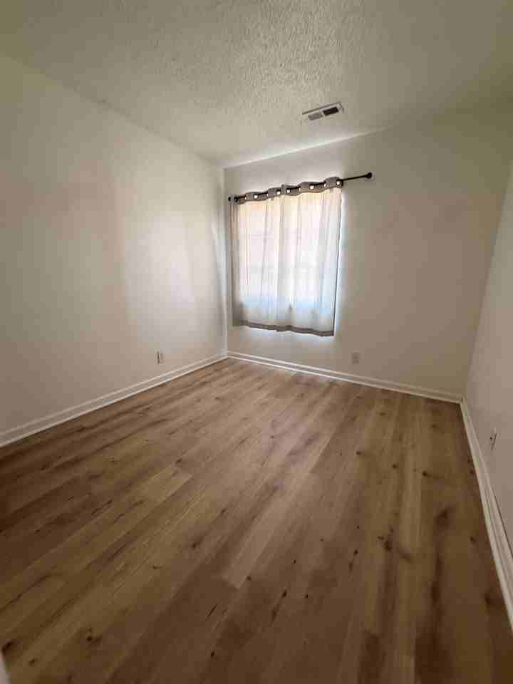 3 27th St #109 - Photo 4 of 7