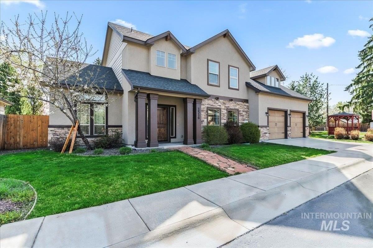 2516 N Cisco Ln - Photo 2 of 36