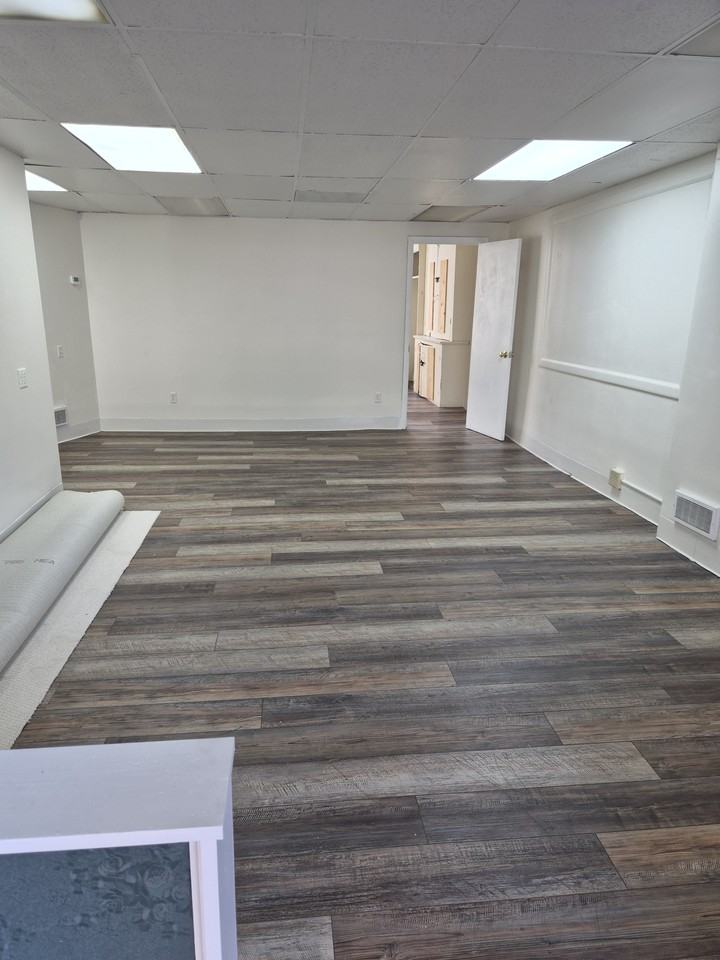 202 4th Street - Photo 6 of 10