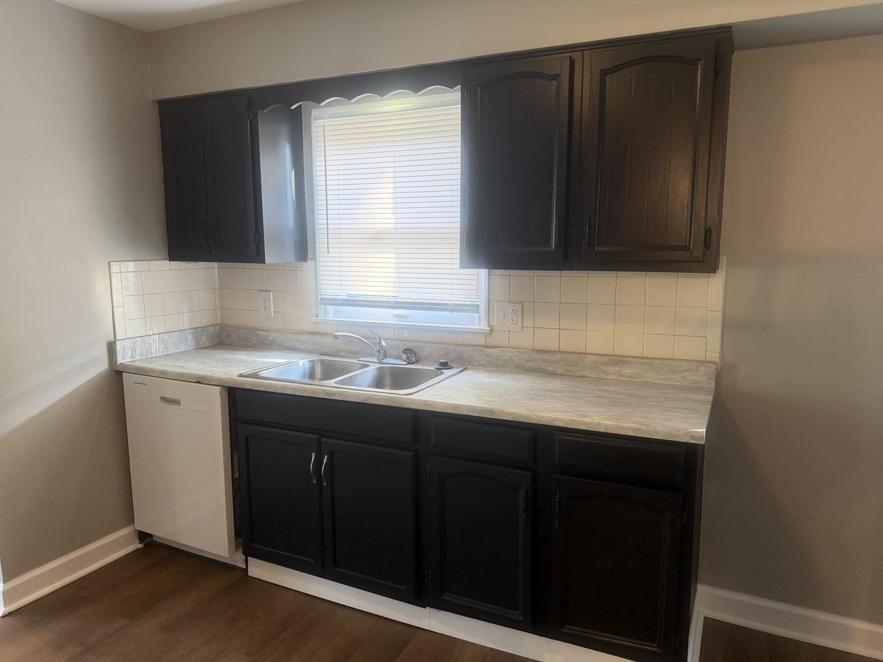 343 Rebel Rd - Photo 3 of 8