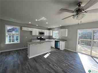 530 Market St #2ndFL - Photo 5 of 10