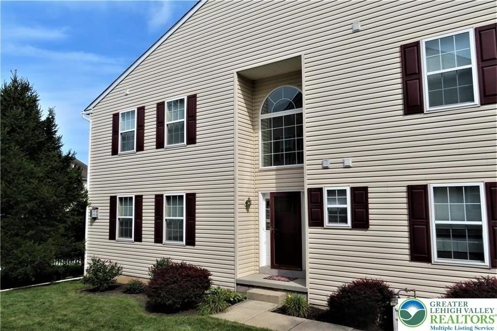 6810 Hunt Dr - Photo 2 of 21