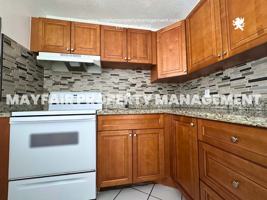 featured image of 519 W Kalmia Dr