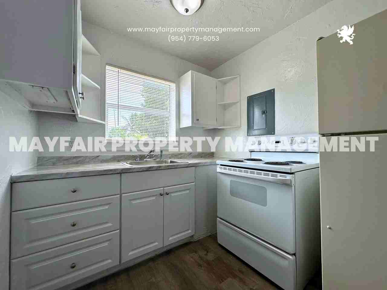 225 South B Street - Photo 4 of 13