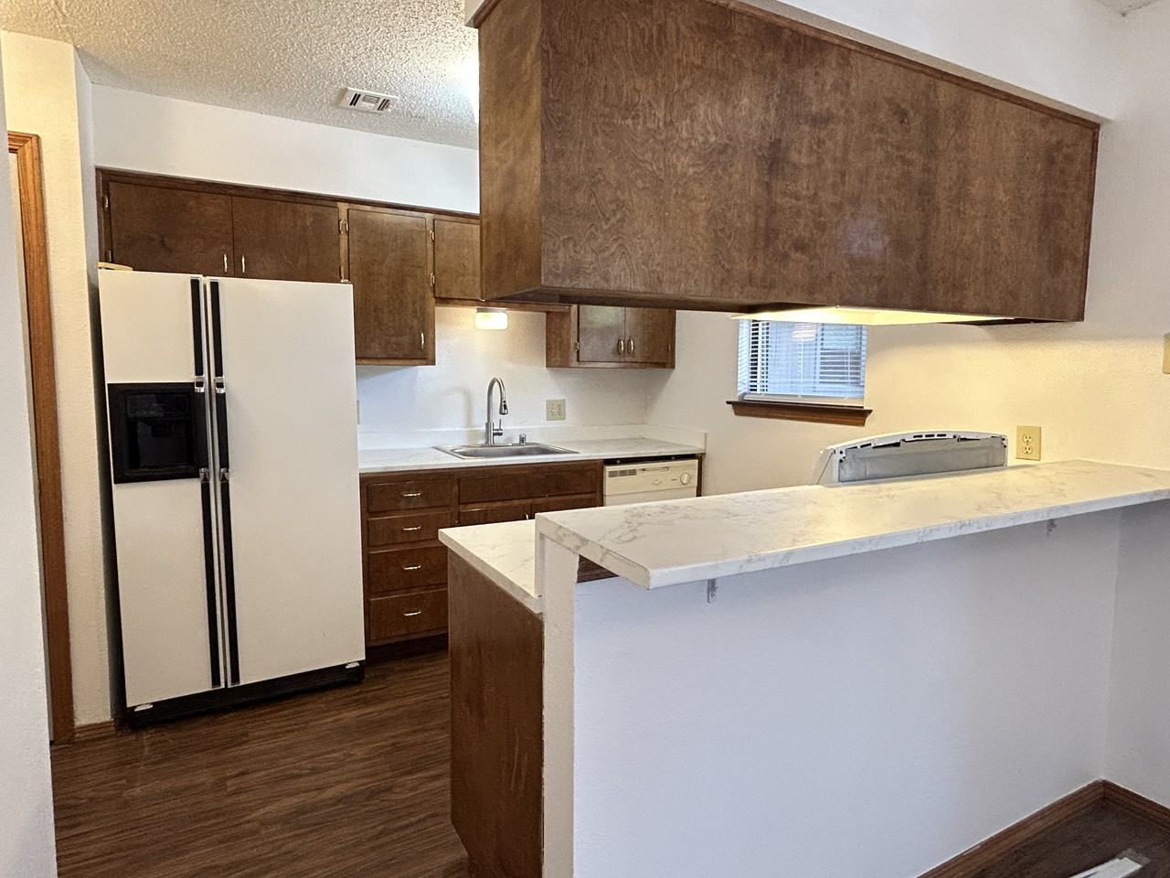 Encore Apartments - Photo 2 of 11