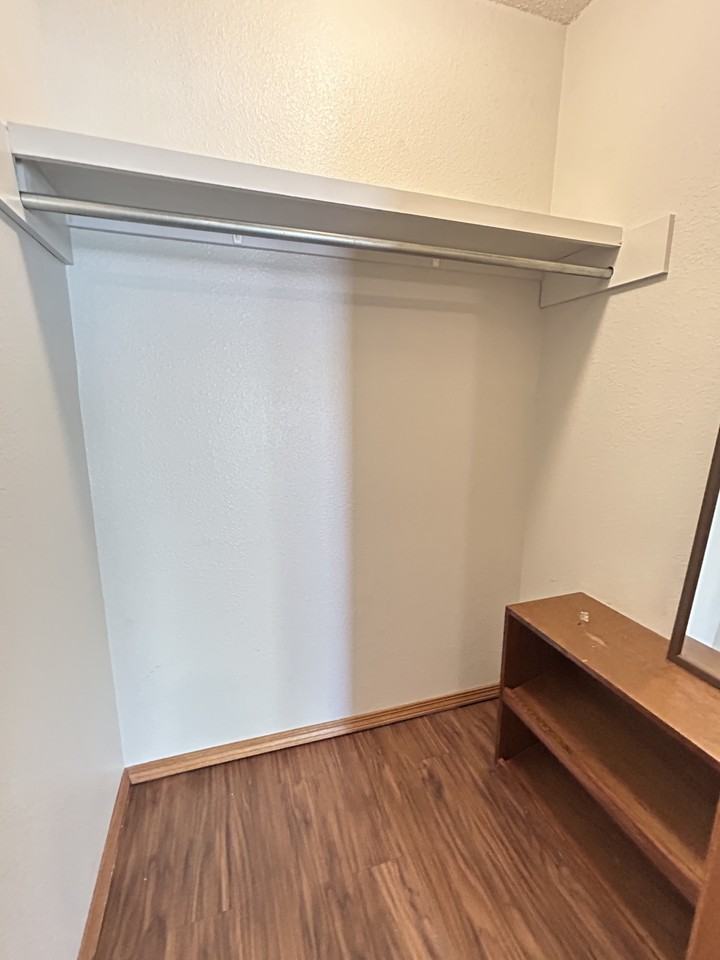 Encore Apartments - Photo 7 of 11