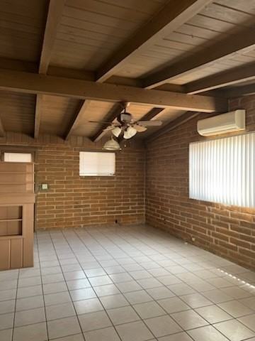 1576 // 2541 East Elm Street #4 - Photo 2 of 7