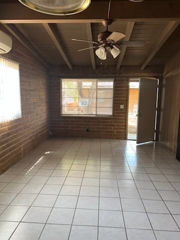 1576 // 2541 East Elm Street #4 - Photo 4 of 7