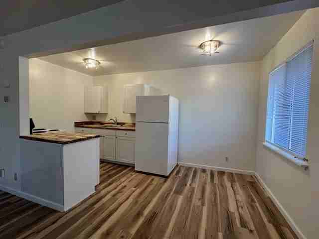 211 West 1st Avenue - Photo 3 of 16