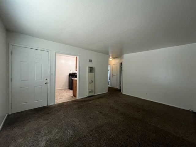 1469 6th Avenue - Photo 5 of 18