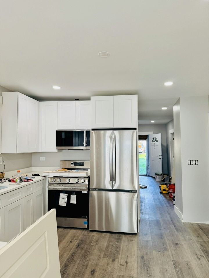 1742 North Saint Louis Avenue, Unit 1 - Photo 2 of 10