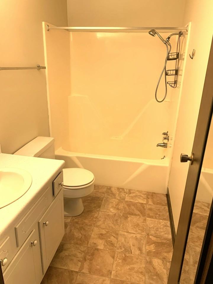 1491 East Maiden Street, Unit 3 - Photo 4 of 8