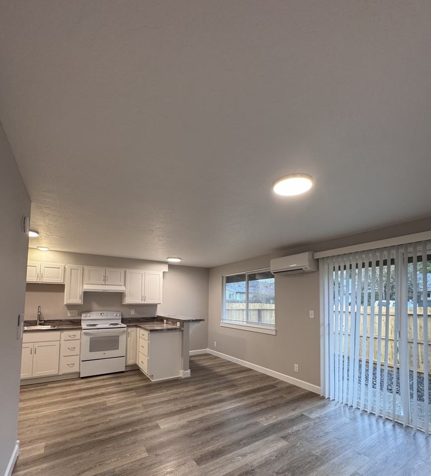 Bettis Wagoner Apts - Bldg 09 - Photo 2 of 11
