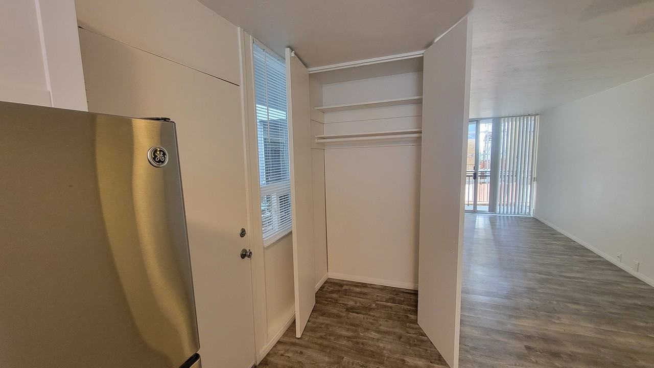 4226 Cleveland Avenue - Photo 3 of 9