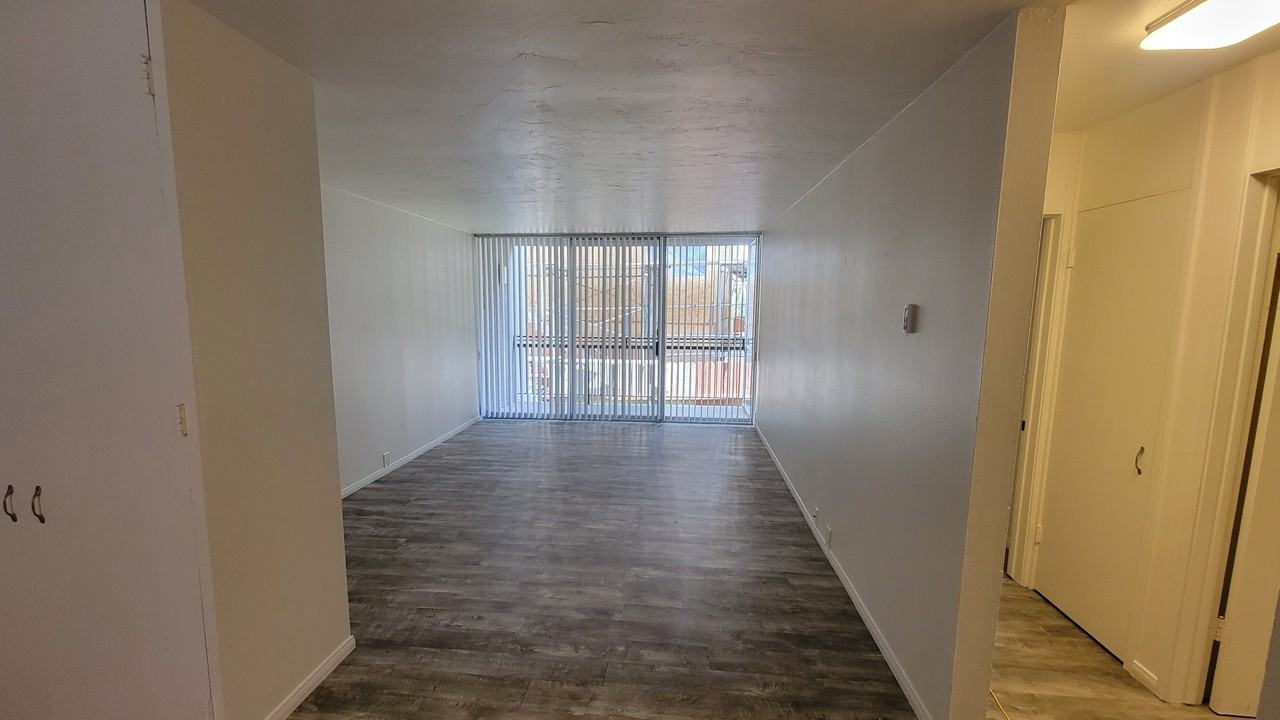 4226 Cleveland Avenue - Photo 5 of 9