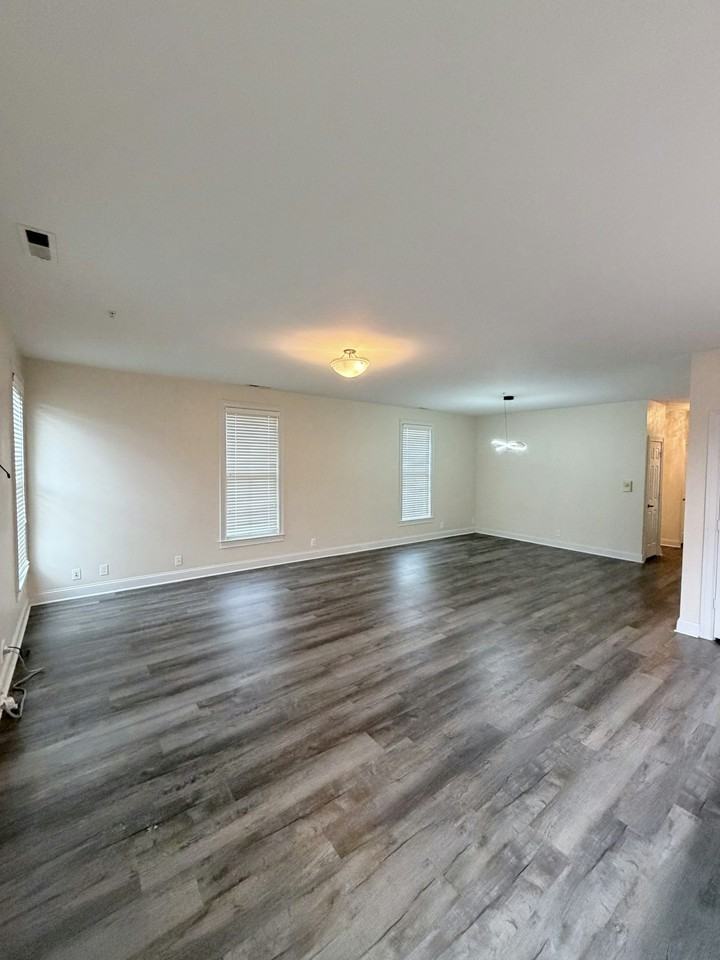 10645 Meeting Street - Photo 3 of 21