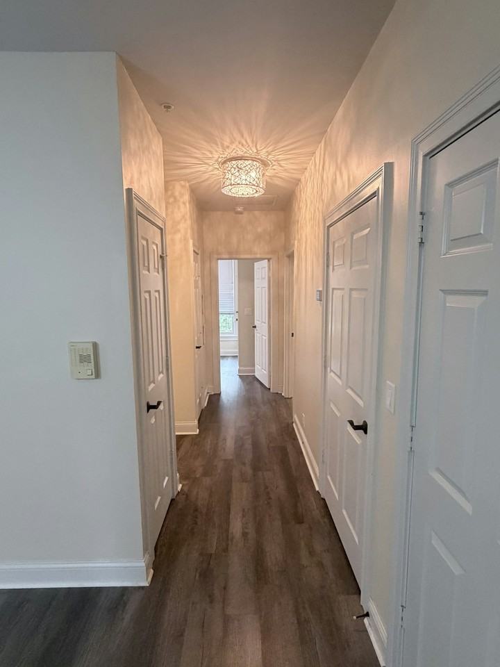 10645 Meeting Street - Photo 5 of 21