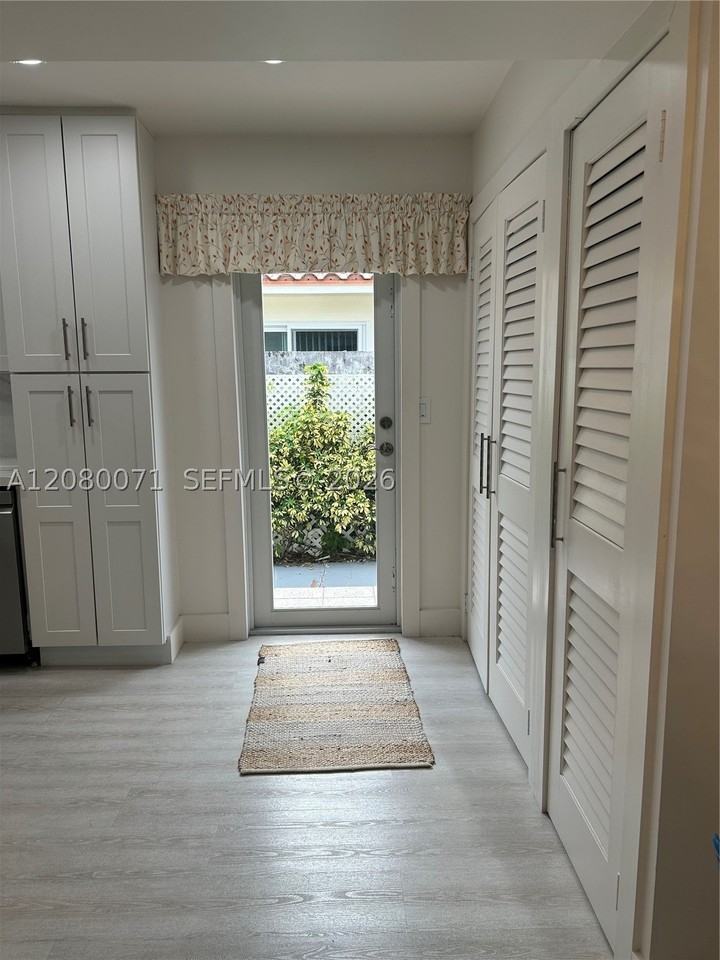 2936 Sw 23rd St #0 - Photo 6 of 17