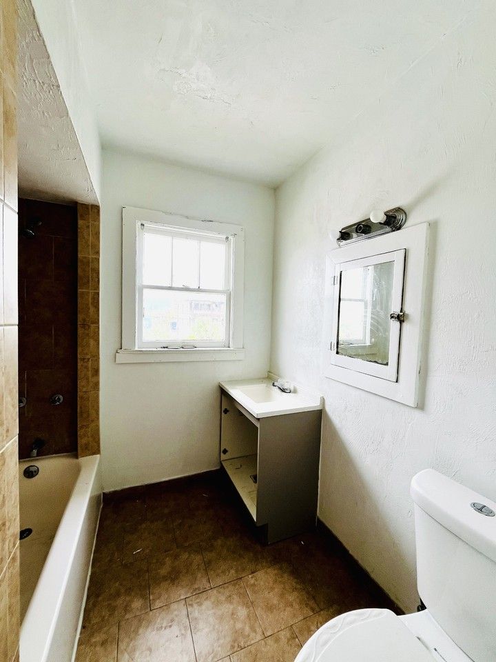 111 South Grandview Avenue - Photo 6 of 9